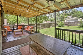 Country-chic Cotter Home w/ Outdoor Living Space!