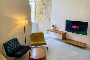 Marina View - Typical sea Front Cospicua