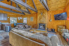 Peaceful & Private Cloudcroft Cabin With Deck!