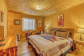 Peaceful & Private Cloudcroft Cabin With Deck!