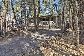 Renovated Cottage w/ Fire Pit in Munds Park!
