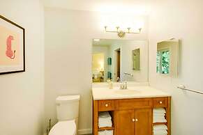 Quaint Charlottesville Home < 10 Mi to Dtwn!