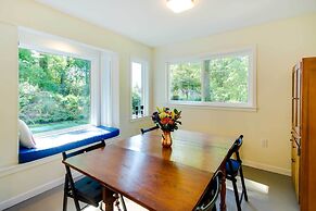 Quaint Charlottesville Home < 10 Mi to Dtwn!