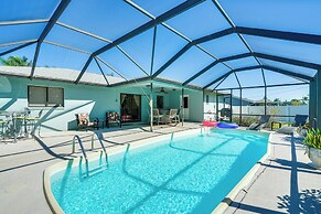 Modern Home w/ Peloton Bike & Grill in Cape Coral!