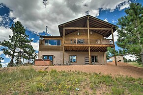 Cripple Creek Mountain Getaway w/ Hot Tub & Views!