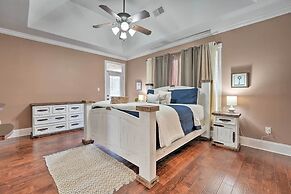 Cordova Home w/ Pool Table, 17 Mi to Memphis Zoo!