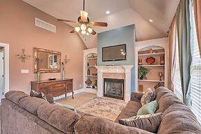Cordova Home w/ Pool Table, 17 Mi to Memphis Zoo!