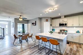 Arlington Home w/ Yard: 2 Mi to At&t Stadium!