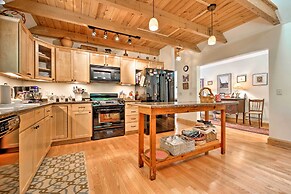 Waterfront Great Pond Cottage w/ Hot Tub & Deck!
