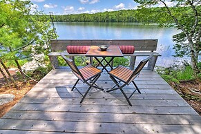 Waterfront Great Pond Cottage w/ Hot Tub & Deck!