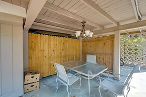 2 Mi to Riverwalk: Palmetto Gem w/ Fire Pit & BBQ