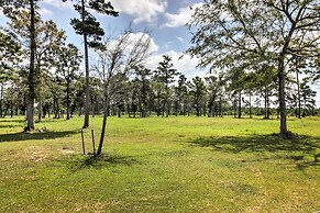 Tranquil Plantersville Cabin: Farm Animals On-site
