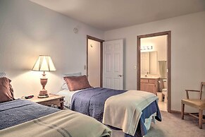 4 Mi to Big Tree State Park: Serene Cabin w/ Deck