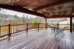 Charming & Historic Home w/ Lehigh River View