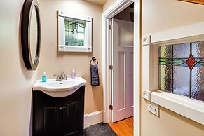 Charming & Historic Home w/ Lehigh River View