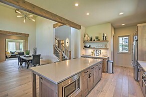 Mountain-base Lodge: 6 Miles to Downtown Bend