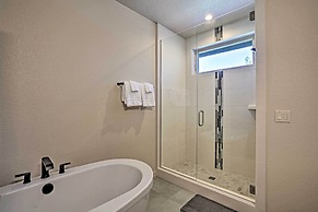 Mountain-base Lodge: 6 Miles to Downtown Bend