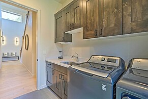 Mountain-base Lodge: 6 Miles to Downtown Bend