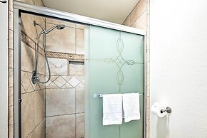 Spacious Flagstaff Home w/ Hot Tub & Grill!