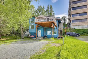 Coastal-view Apartment Near Downtown Anchorage!