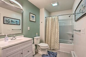 Coastal-view Apartment Near Downtown Anchorage!