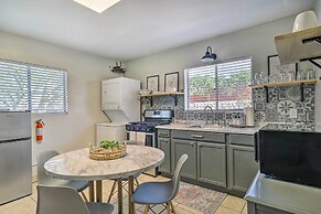 El Paso Cottage - Walk to UMC & Texas Tech!