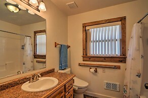 Cozy Henrieville Cabin: 18 Mi to Bryce Canyon NP!