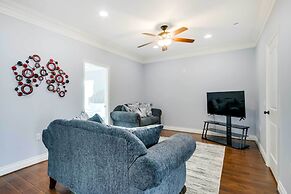 Luxe Southwest Houston Home w/ Balconies & Patio!