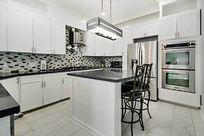 Luxe Southwest Houston Home w/ Balconies & Patio!