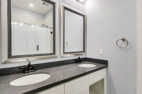 Luxe Southwest Houston Home w/ Balconies & Patio!