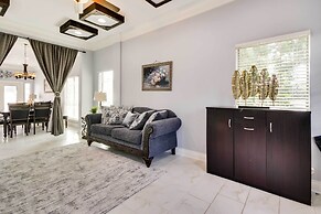 Luxe Southwest Houston Home w/ Balconies & Patio!