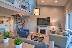 Walk to Beach: Condo w/ Pool in Indian Shores!