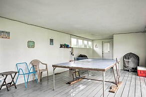 Serenity By The Sea - Chic Oceanfront Home w/ Deck