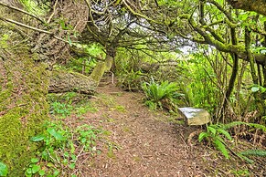 Serenity By The Sea - Chic Oceanfront Home w/ Deck