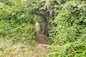 Serenity By The Sea - Chic Oceanfront Home w/ Deck