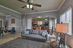 Houston Family Home w/ Yard ~ 8 Mi to NRG Stadium!
