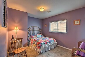 Houston Family Home w/ Yard ~ 8 Mi to NRG Stadium!