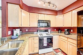Flagstaff Condo w/ Balcony in Golf Community!