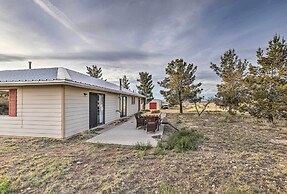 Elgin Home w/ Mountain Views ~ 3 Miles to Wineries