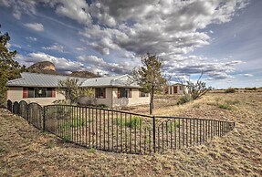 Elgin Home w/ Mountain Views ~ 3 Miles to Wineries
