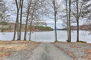 Kayaks, Electric Bicycles: Greentown Hideaway!