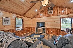 Cozy Broken Bow Cabin, Walk to the Lukfata Creek!
