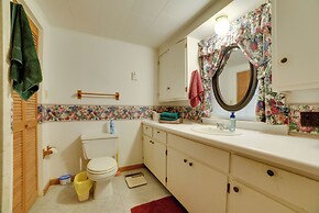 Peaceful Hazel Cottage w/ Deck & Yard!