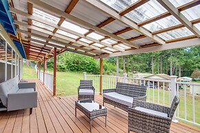 Cozy North Bend Getaway Near Dunes + Ocean!