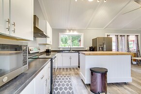 Cozy North Bend Getaway Near Dunes + Ocean!