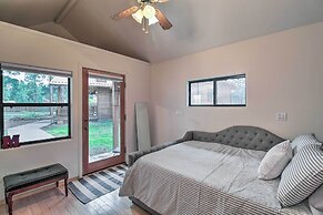 Yard, Grill & Games: Spacious Cabin in Lakeside!