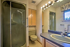 3 Mi to Silver Lake: Traverse City Home w/ Deck