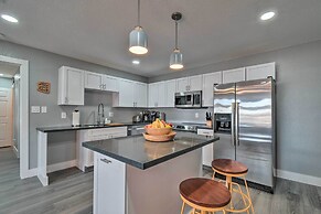 Peaceful Apache Junction Condo ~ 1 Mi to Downtown!