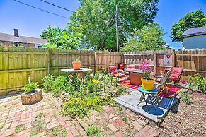 Dtwn Elizabethtown Home w/ Fire Pit & Gas Grill!