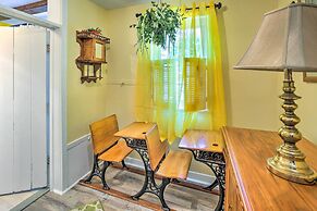 Dtwn Elizabethtown Home w/ Fire Pit & Gas Grill!